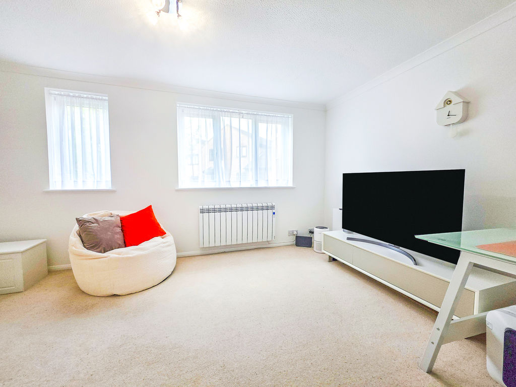 Knaves Hollow Wooburn Moor